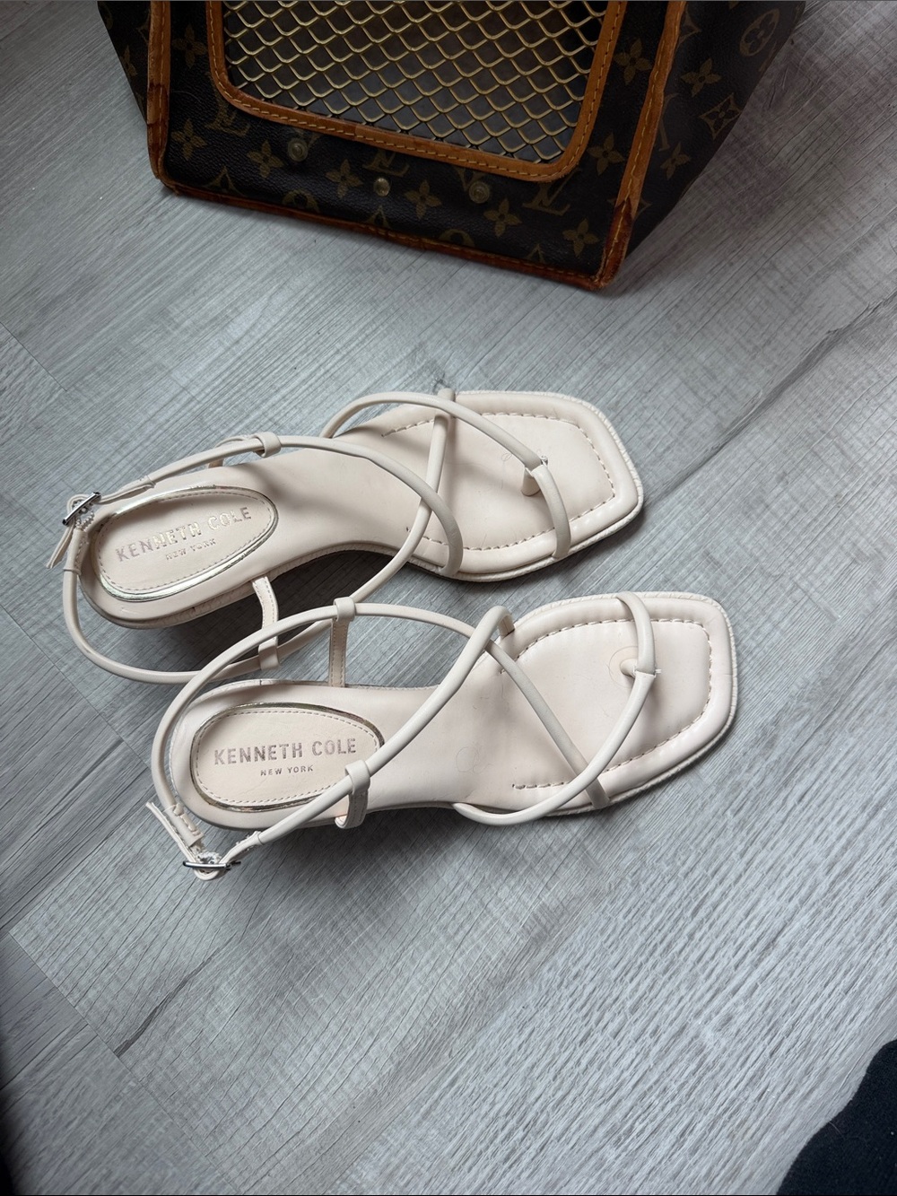 Kenneth Cole Ivory Strappy Square-Toe Sandals